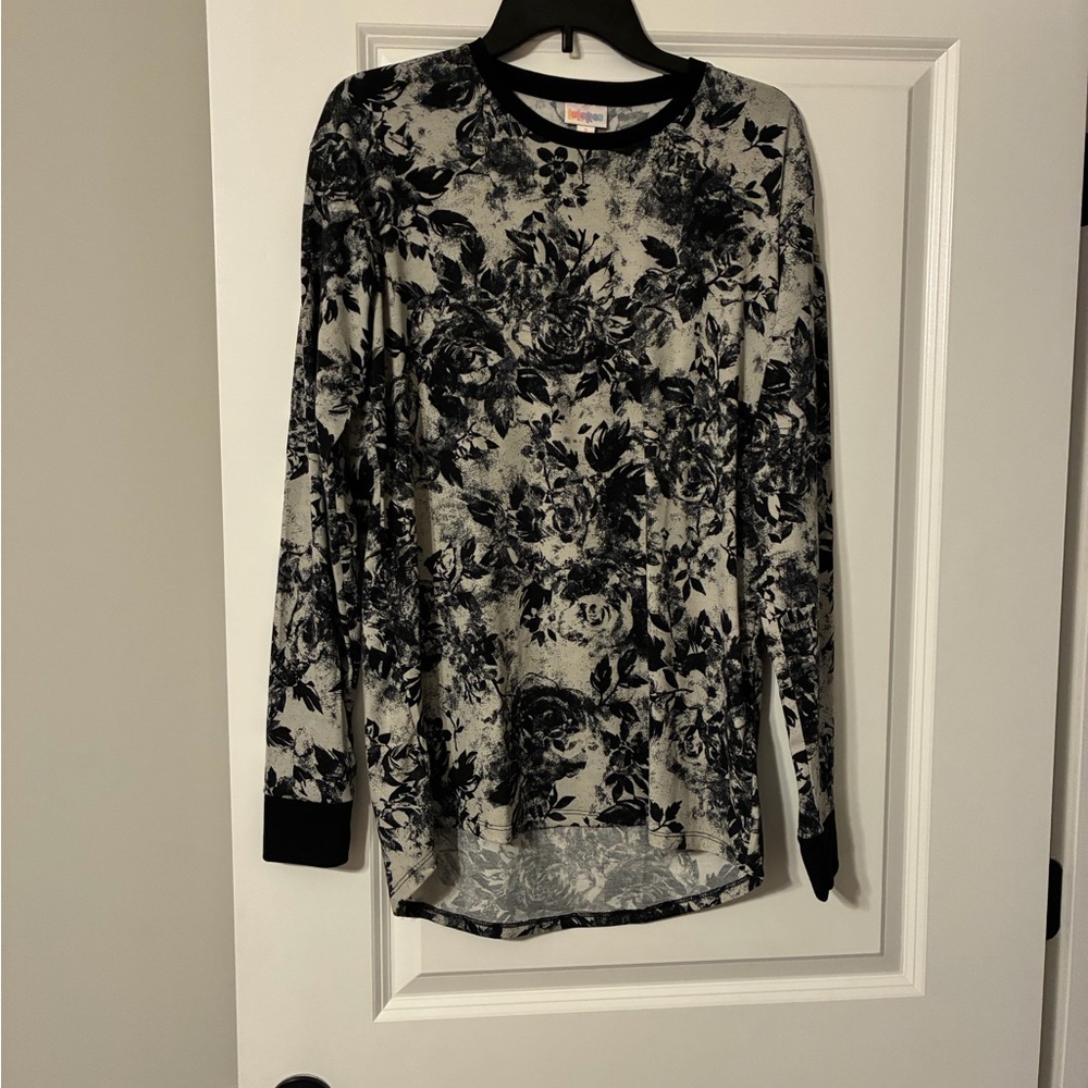 LuLaRoe Black Floral Long Sleeve Tee on Cream
